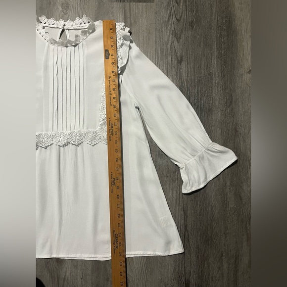 blu pepper White 3/4 Sleeve Blouse w Lacy Trim - Size Juniors Large - Picture 9 of 12